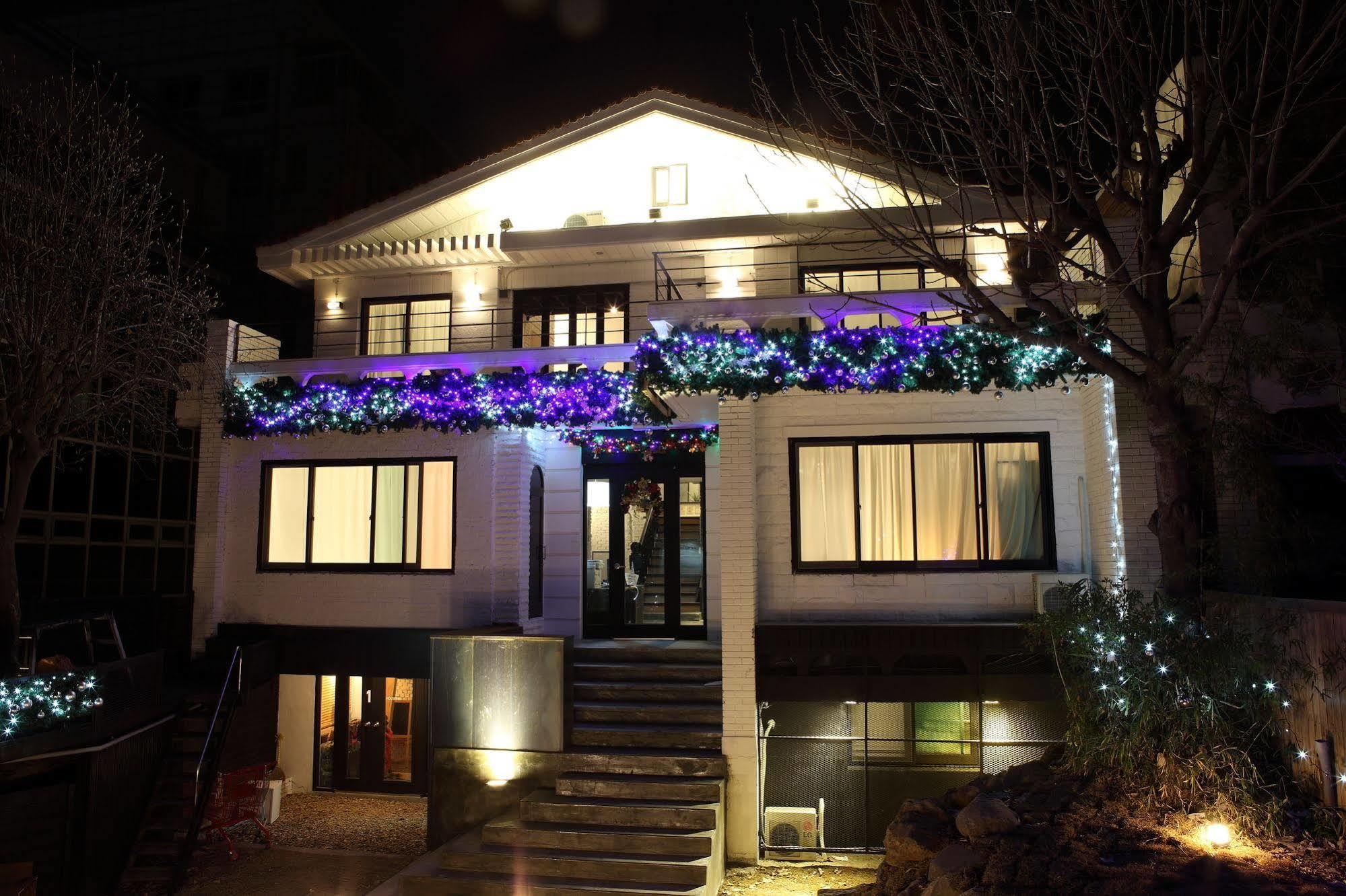 House 740 Hostel *